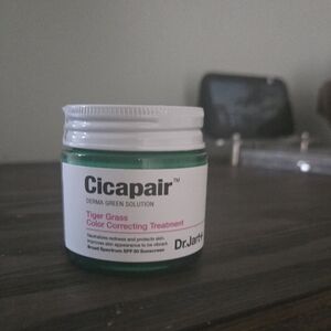 Dr. Jart+ Cicapair Tiger Grass Color Correcting Treatment